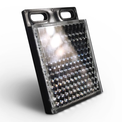 Capteur de sécurité automatique par réflexion de la porte.